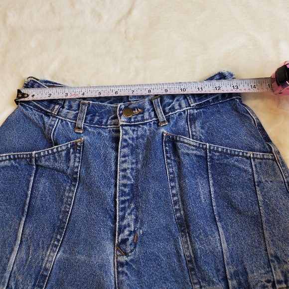 Real Vintage JeanJer Jeans - Picture 7 of 11